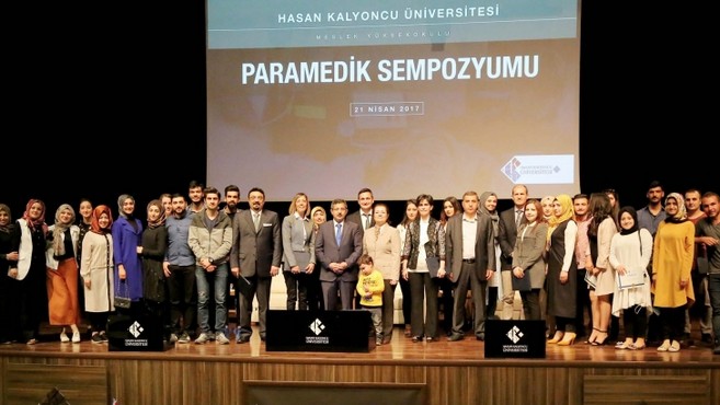 HKÜ’de Paramedik Sempozyumu