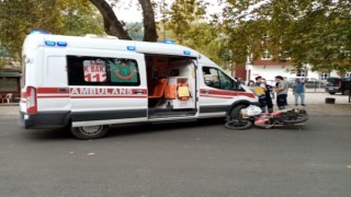 Ambulans ile Motosiklet Çarpıştı: 1 Yaralı
