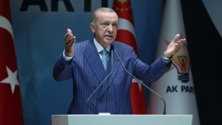 Cumhurbaşkanı Erdoğan: Tüm Kamu Görevlilerinin Ücretlerinde Seyyanen Artış Yapıyoruz