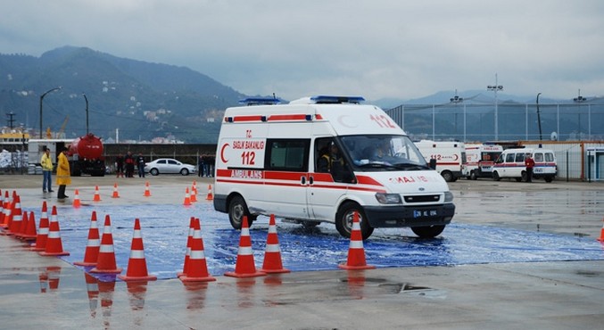 Gümüşhane'de Ambulans Sürüş Teknikleri Eğitimi Yapıldı