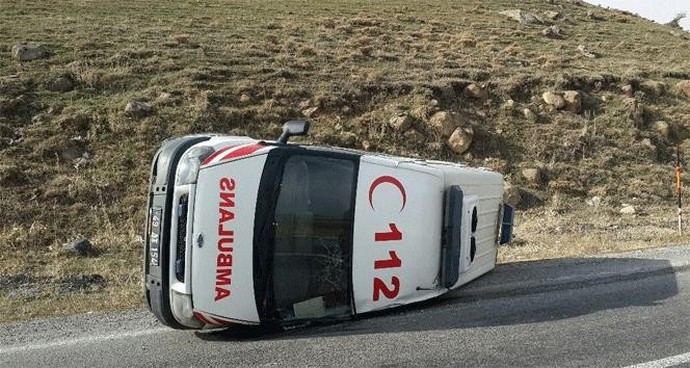 Bulanık'ta Ambulans Kazası