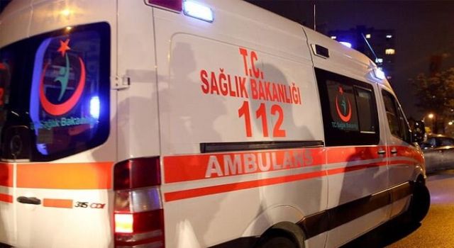 İzmir’de 112 çalışanları bir araya gelerek İzmir 112 Salgın Dayanışma