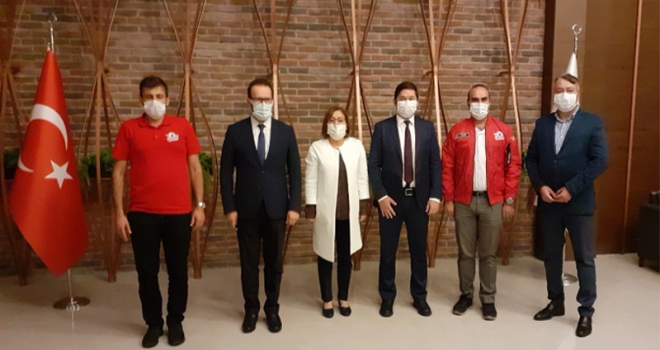 HES Kodu Uygulaması Protokolü İmzalandı Koronavirüs salgınıyla mücadele kapsamında izolasyonda olması gereken pozitif vakalar ve