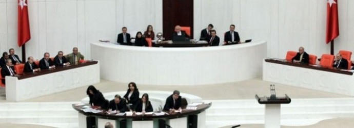 (CHP) Adana Milletvekili Ayhan Barut, atanamayan orta öğretim mezunu hemşirelerin