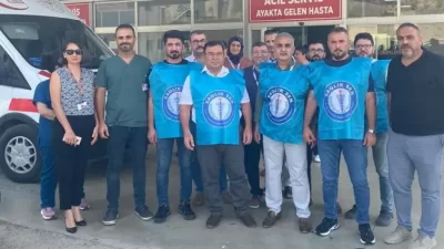Adana’nın Kozan ilçesinde iki sağlık çalışanını darbeden şüpheli gözaltına alındı.