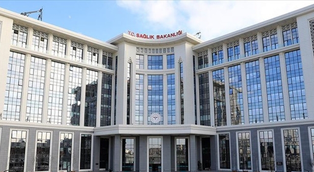 Mesai saatleri dışında Acil Servise hizmet veren Röntgen ve Laboratuvar