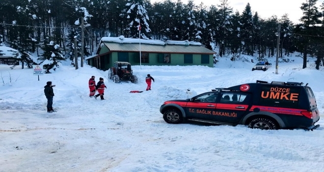 Düzce Ulusal Medikal Kurtarma Ekibi (UMKE) ve Acil Sağlık ekipleri