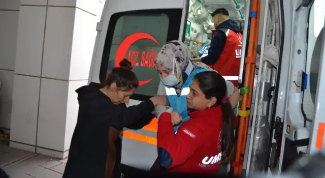 Evde Sağlık Görevlileri, Hastaya Giderken Kaza Yaptı: 3 Yaralı Kaza, saat 10.00 sıralarında Yavuz Sultan Selim Mahallesi’nde meydana geldi.