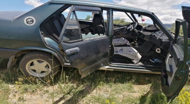 Isparta’da iki otomobilin çarpışması sonucu meydana gelen trafik kazasında hemşire