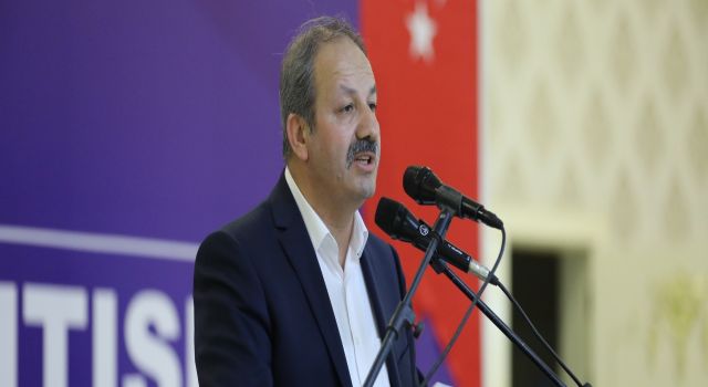 Sağlık-Sen Genel Başkanı Mahmut Faruk Doğan, kamu işçilerine yapılan zammın