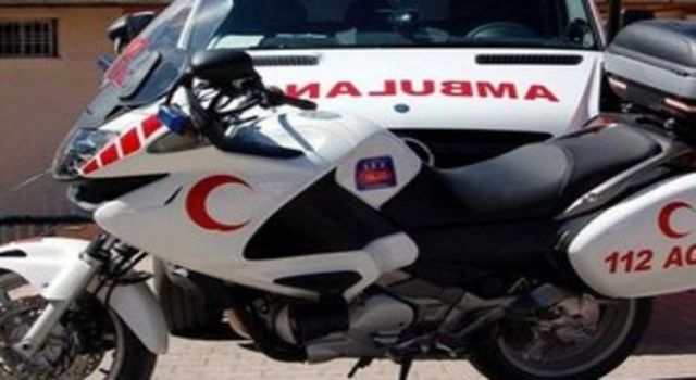 Yolun Karşısına Geçmeye Çalışan Doktora Otomobil Çarptı Kaza, İzmir Bulvarı Aydın İl Sağlık Müdürlüğü önünde saat 18.00