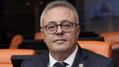 28.Dönem CHP Uşak Milletvekili, Kadın Doğum ve Tüp Bebek Uzmanı