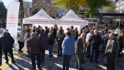 14 Kasım Dünya Diyabet Günü kapsamında Tiritoğlu Parkında bilgilendirme standı