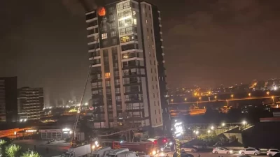 Ankara'da sağlık personeli Cihat Ozan Sezgin (38), 15’inci kattaki evinde