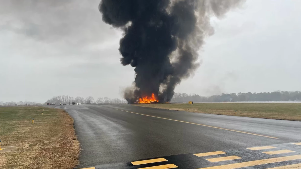 Meksika Donanmasına ait hasta nakli amacıyla havalanan küçük uçak, ABD’nin
