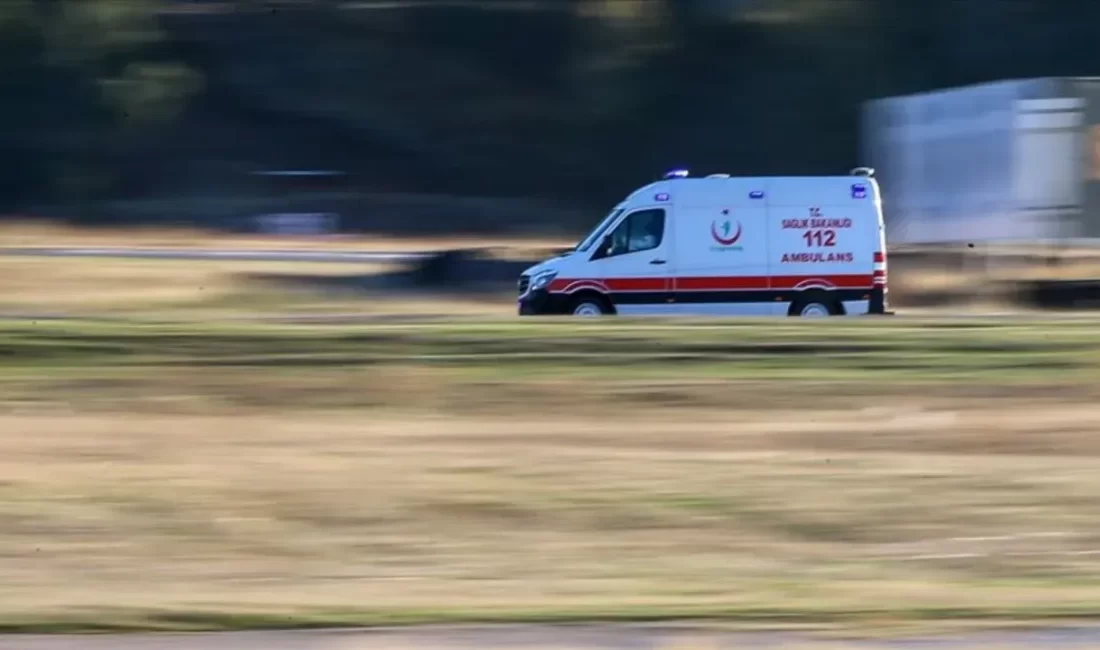 Ambulansa Yol Vermeyen Sürücü Yakalandı: “Gereği Yapıldı” İstanbul Bakırköy’de iki ambulansın arasına girerek yolu kapatan ve tüm