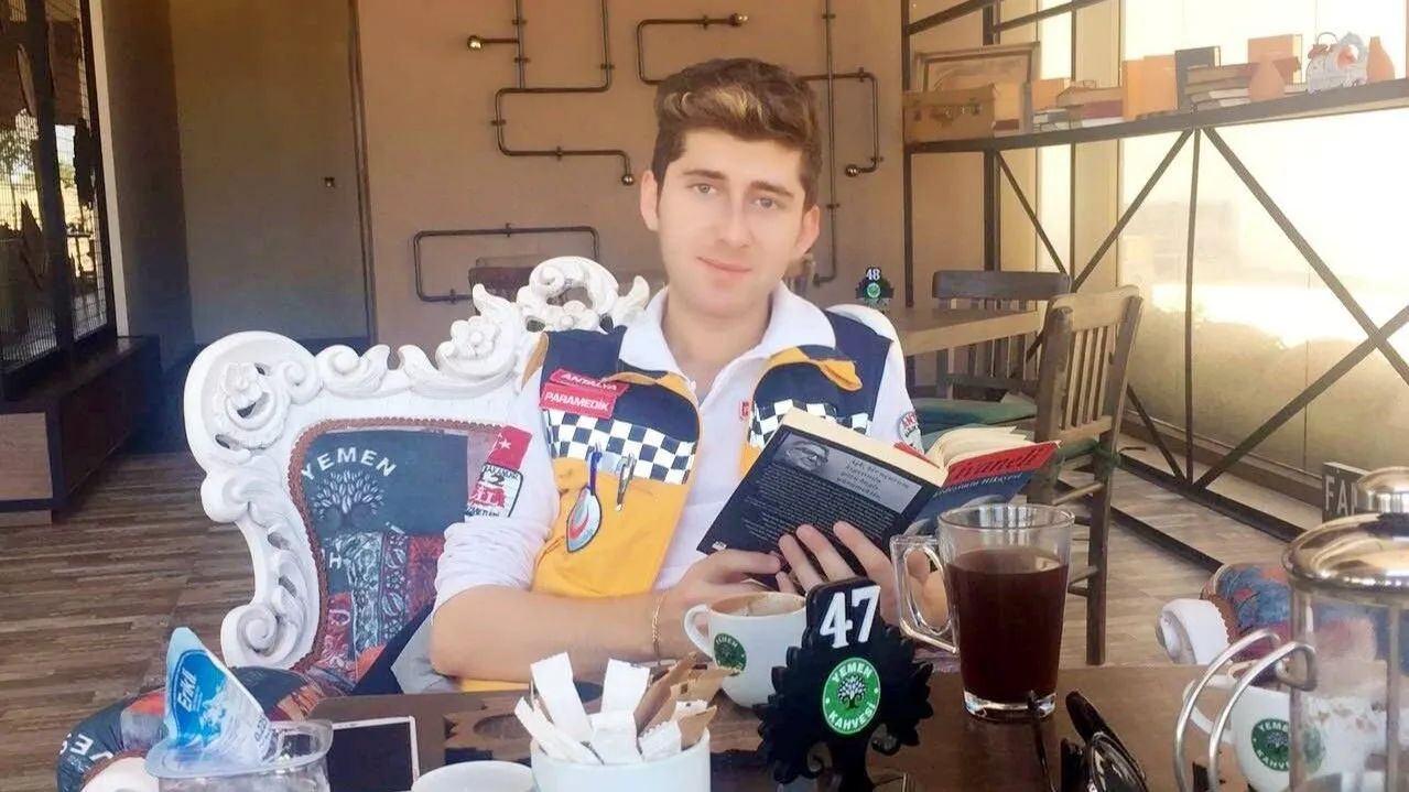 Antalya’da sahurdan evine dönerken saldırıya uğrayarak hayatını kaybeden paramedik Hamit