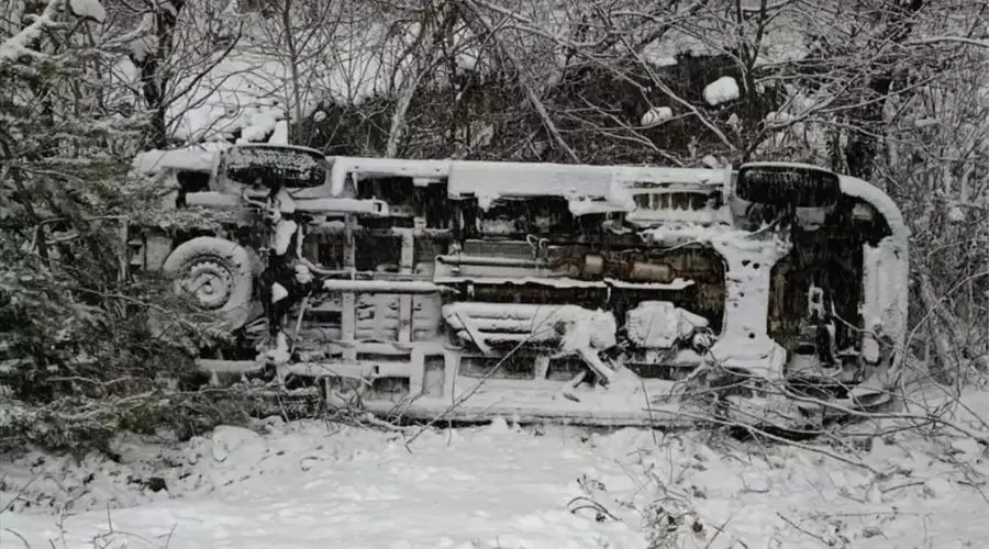 Gümüşhane’nin Torul ilçesinde görev esnasında seyir halinde olan bir ambulansın
