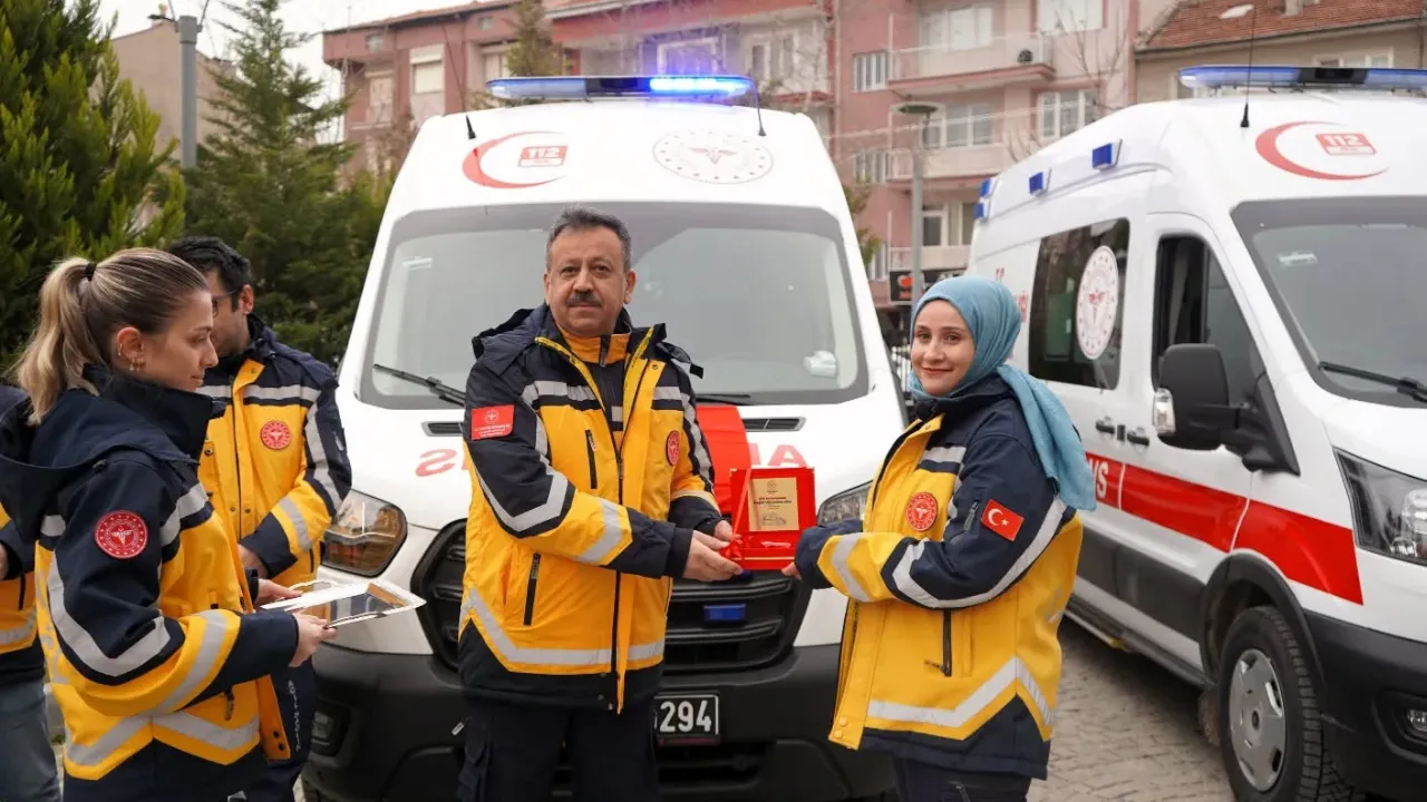 Sağlık Bakanlığı tarafından Uşak’a tahsis edilen 3 yeni ambulans düzenlenen