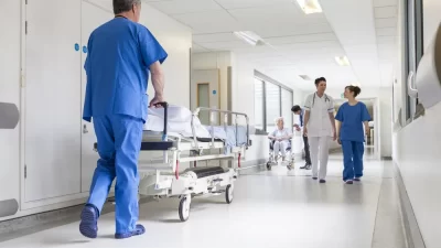 Hastanelerde görev dağılımı ve personel planlamasına yönelik tartışmalar yeniden gündeme