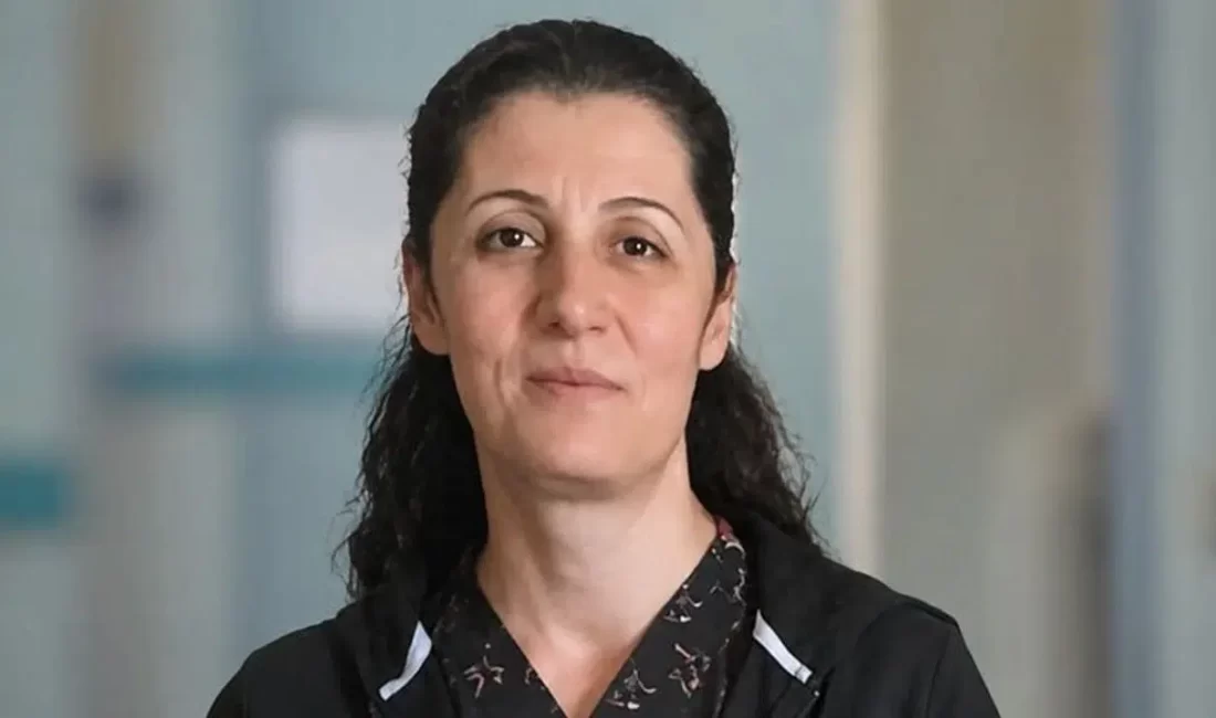 Görevi Başında Kalp Krizi Geçiren Hemşire Ayla Çiçek Hayatını Kaybetti! Gaziantep 25 Aralık Devlet Hastanesi Endoskopi Ünitesi’nde uzun yıllardır özveriyle