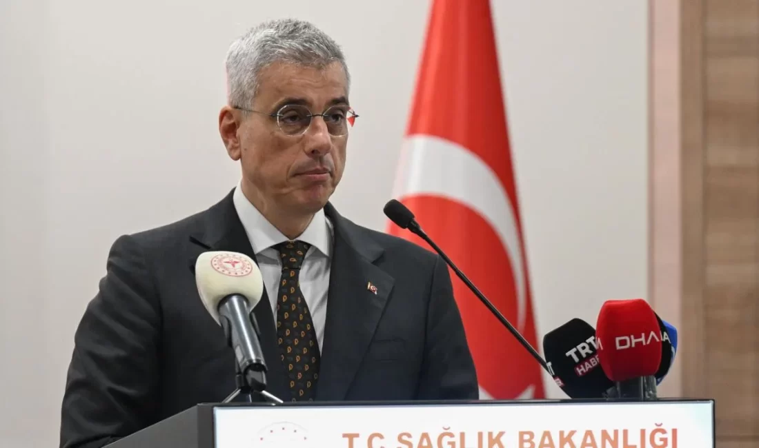 Trabzon Şehir Hastanesi inşaatında incelemelerde bulunan Sağlık Bakanı Kemal Memişoğlu,