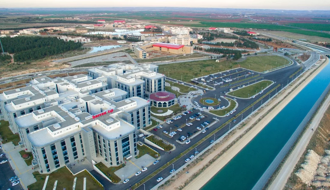 Harran Üniversitesi Rektörlüğü, Tıp Fakültesi Hastanesi, Diş Hastanesi ve Rektörlük